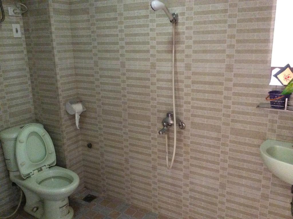 Phuong Dong Hotel Hanoi Ruang foto